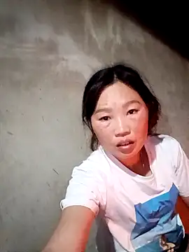 Snapshot of blonde_blg chatting on 03-10-26, 01:04 blonde blg online show from 03-10-26, 01:04