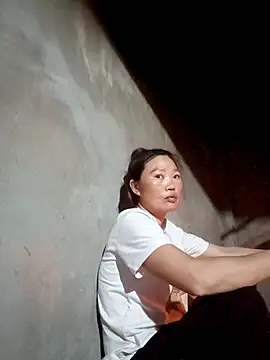 Snapshot of blonde_blg chatting on 03-27-26, 12:06 blonde blg online show from 03-27-26, 12:06