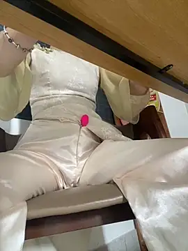 Snapshot of Minssa6969 chatting on 02-06-26, 06:09 Minssa6969 online show from 02-06-26, 06:09