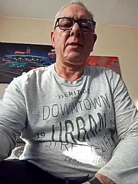 andy-1961 online show from 12-15-25, 09:59