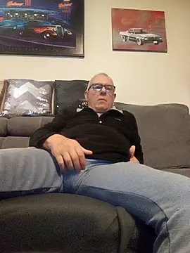 andy-1961 online show from 11-15-25, 07:51
