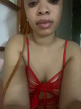 Snapshot of Nisha_102 chatting on 02-06-26, 08:05 Nisha 102 online show from 02-06-26, 08:05