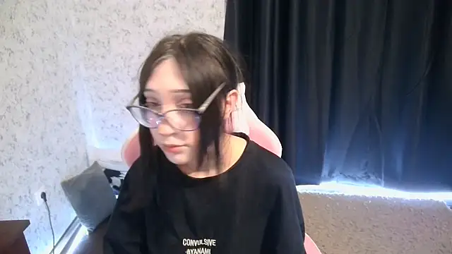 cupcakevice online show from 12-19-25, 02:08