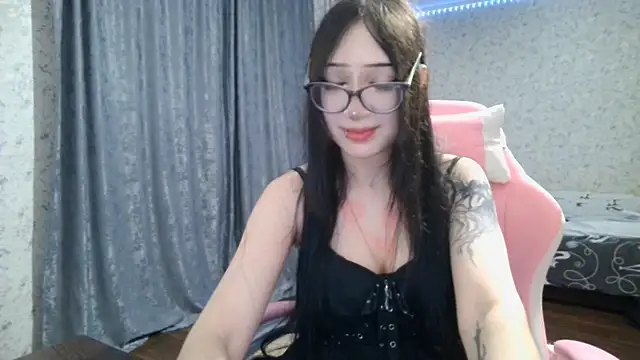 cupcakevice online show from 12-03-25, 02:16