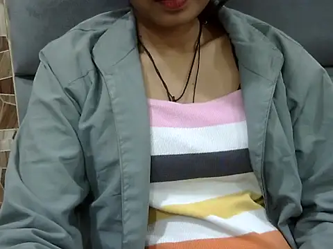 SEXY PRIYA83 online show from 01-12-26, 03:19