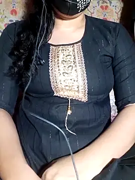 HotGirl23231 online show from 05-05-26, 06:44