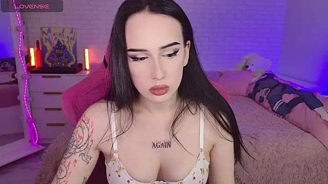 Darineko  online show from 02-22-26, 04:37