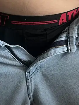 christophecamzzl online show from 11-17-25, 09:46