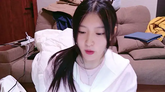 ZhaoZhaoDaWang online show from 11-13-25, 01:04