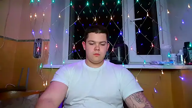 CuteButNaughty  online show from 03-02-26, 08:38