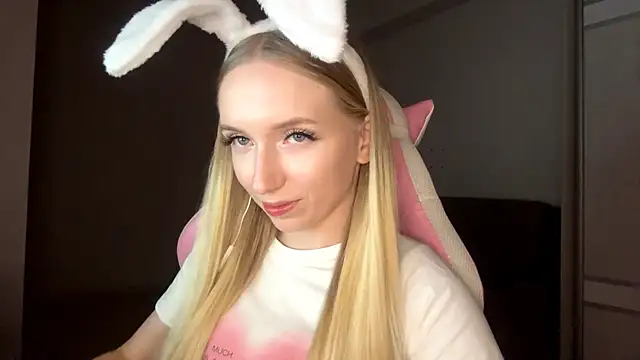 LaceDream online show from 11-27-25, 04:18