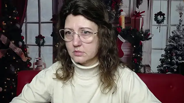 RoseHille online show from 12-21-25, 06:26