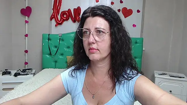RoseHille online show from 07-07-26, 05:16