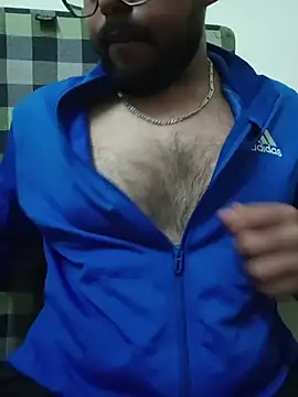 MrToxxic online show from 11-16-25, 05:06