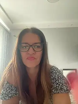 Milana8263 online show from 05-10-26, 07:12