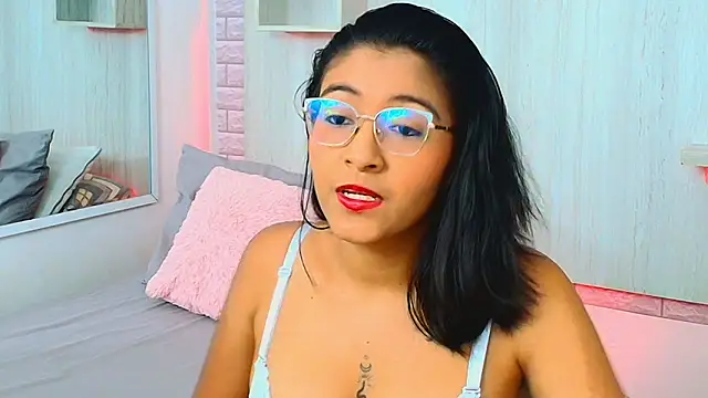 KATY LOWERY online show from 04-26-26, 03:15