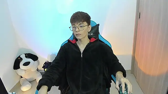 RYO BLEU  online show from 11-18-25, 11:57