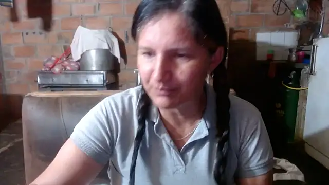 Sra Angelina online show from 05-18-26, 07:57