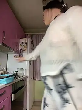 Dona Mafia online show from 12-17-25, 10:20