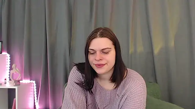 Dona Mafia online show from 11-29-25, 01:06