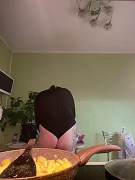 Dona Mafia online show from 12-15-25, 11:05