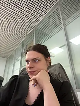 Dona Mafia online show from 05-12-26, 10:49