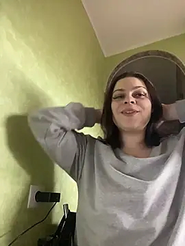 Snapshot of Dona_Mafia chatting on 02-05-26, 12:01 Dona Mafia online show from 02-05-26, 12:01