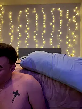 Snapshot of Aiv03atx chatting on 11-11-25, 02:06 Aiv03atx online show from 11-11-25, 02:06