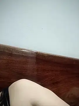   Anna    online show from 11-23-25, 05:23