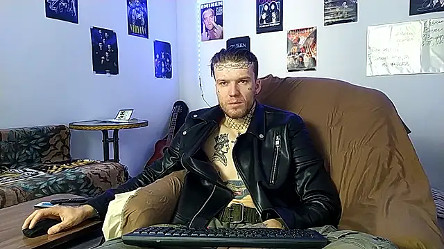 Huntall77 online show from 01-14-26, 05:44