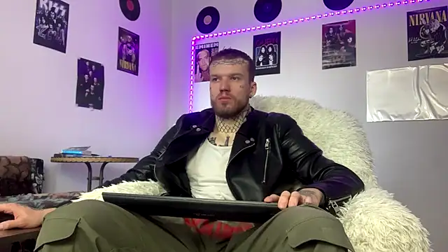 Huntall77 online show from 03-05-26, 05:26