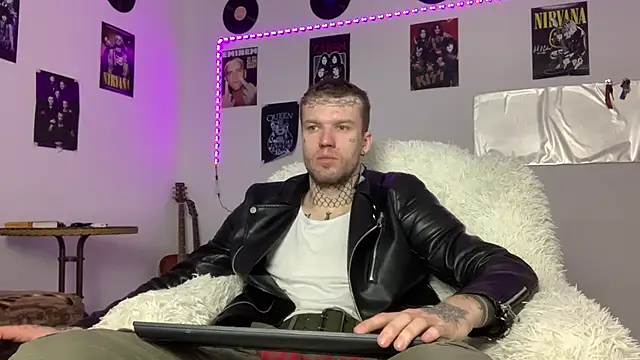 Huntall77 online show from 03-16-26, 03:47