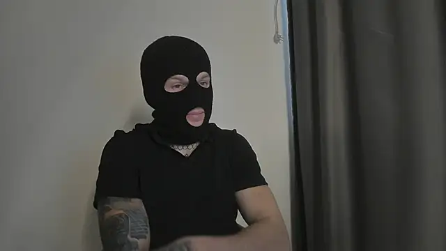 Huntall77 online show from 11-12-25, 07:23