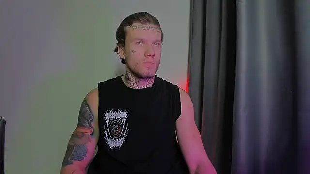 Huntall77 online show from 11-28-25, 01:22