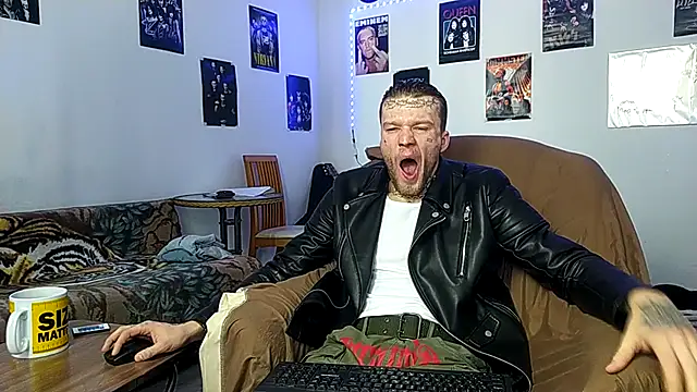 Huntall77 online show from 01-15-26, 06:39