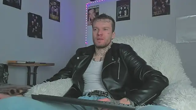 Huntall77 online show from 03-24-26, 05:51