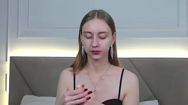 RachaelCute online show from 11-24-25, 04:23