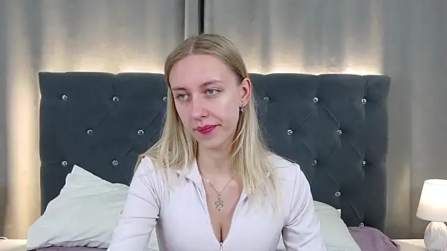 RachaelCute online show from 05-12-26, 04:20