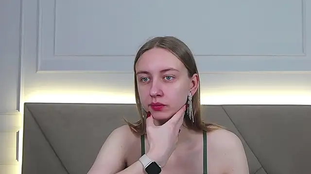 RachaelCute online show from 11-25-25, 04:24