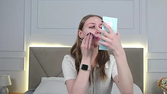 Snapshot of RachaelCute chatting on 01-18-26, 04:27 RachaelCute online show from 01-18-26, 04:27