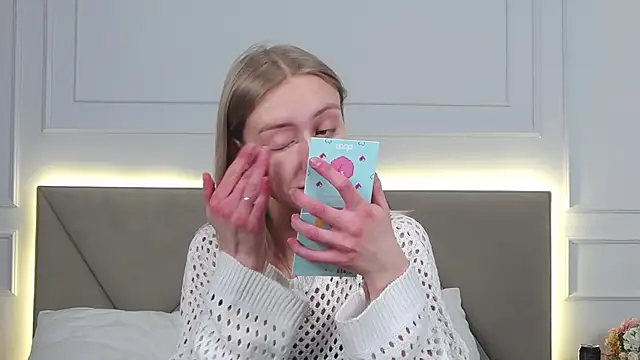 Snapshot of RachaelCute chatting on 02-07-26, 09:39 RachaelCute online show from 02-07-26, 09:39