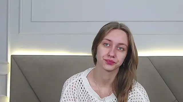 RachaelCute online show from 11-14-25, 04:16