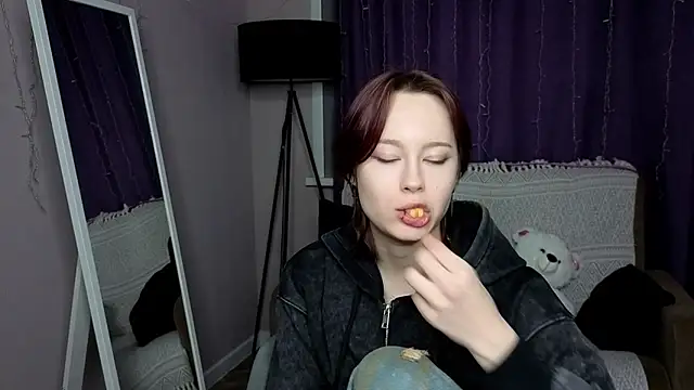 Annie Way online show from 02-27-26, 02:28