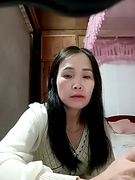 Feeling-hot online show from 11-26-25, 07:52