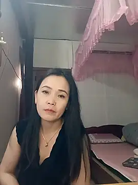 Snapshot of Feeling-hot chatting on 02-05-26, 07:37 Feeling-hot online show from 02-05-26, 07:37