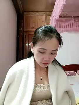 Feeling-hot online show from 12-19-25, 11:07