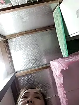 Feeling-hot online show from 12-15-25, 08:25