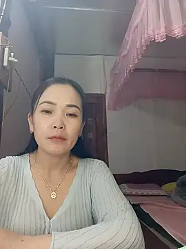 Snapshot of Feeling-hot chatting on 02-22-26, 01:52 Feeling-hot online show from 02-22-26, 01:52