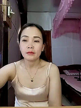 Snapshot of Feeling-hot chatting on 03-02-26, 07:15 Feeling-hot online show from 03-02-26, 07:15