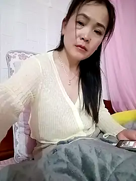 Snapshot of Feeling-hot chatting on 02-24-26, 07:04 Feeling-hot online show from 02-24-26, 07:04